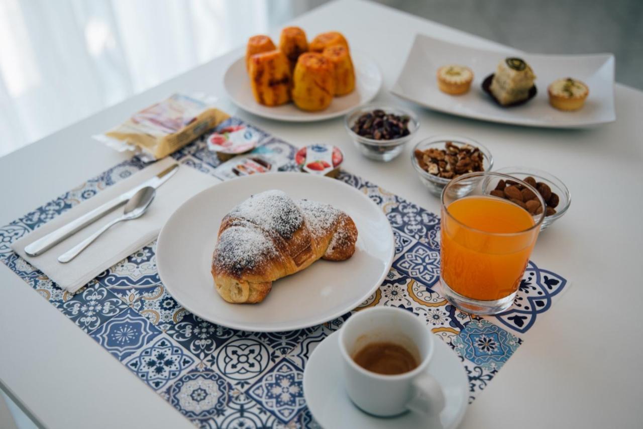 Bluviro Bed & Breakfast บรอนเต ภายนอก รูปภาพ