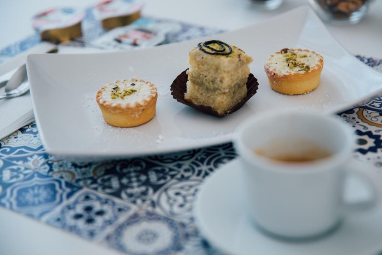 Bluviro Bed & Breakfast บรอนเต ภายนอก รูปภาพ