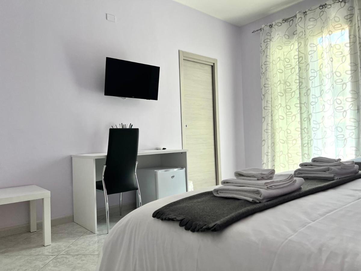 Bluviro Bed & Breakfast บรอนเต ภายนอก รูปภาพ